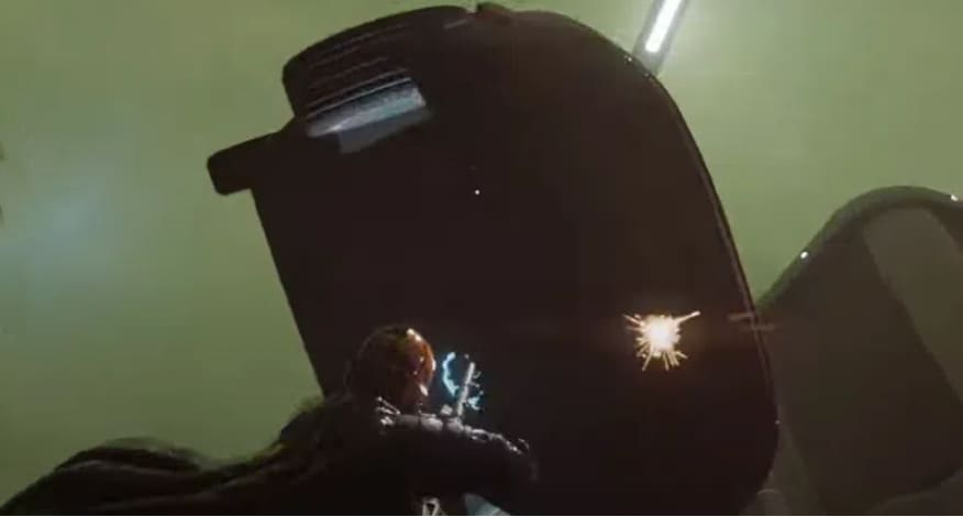 helldivers 2 stun baton